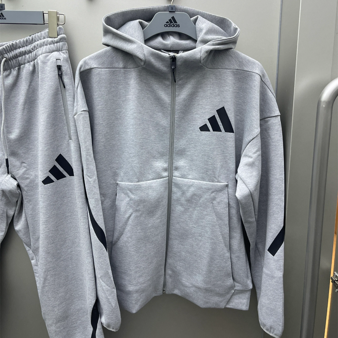 Adidas阿迪达斯新款男士夹克连帽针织休闲透气运动外套 JF2450,运动服/休闲服装,运动茄克/外套,淘宝优惠券,粉丝福利购,淘宝优惠卷