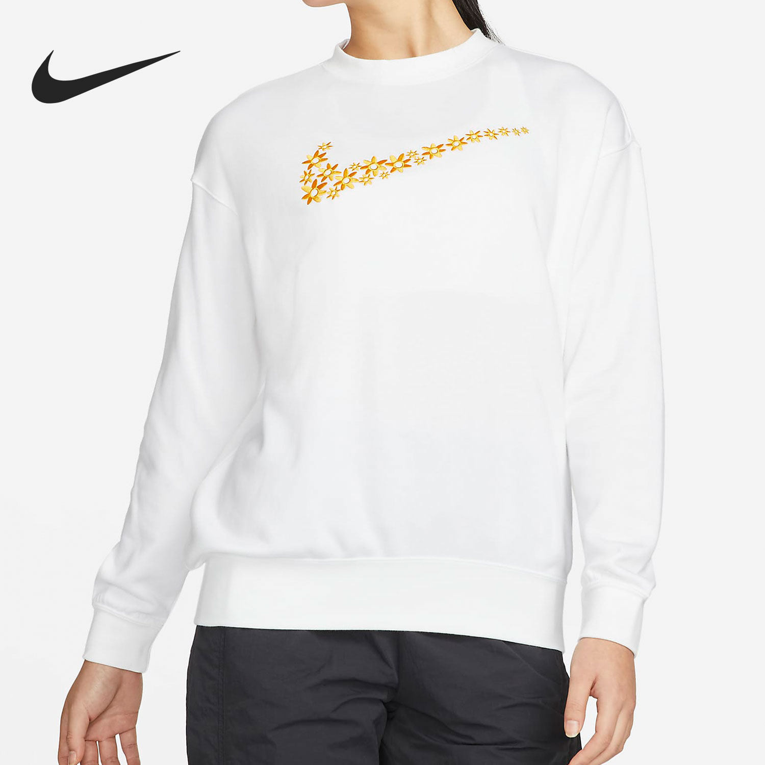 Nike耐克女士圆领套头衫耐穿运动休闲针织卫衣 DM6310-100-010图片