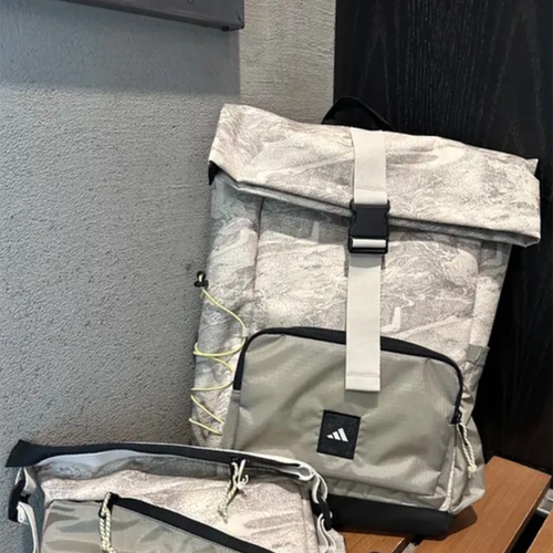 Adidas阿迪达斯男女运动休闲户外大容量卡扣双肩背包JY4767JD5854