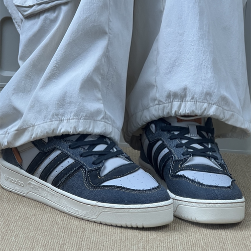 阿迪达斯三叶草 RIVALRY LOW 男子复古休闲防滑运动板鞋 IH3294