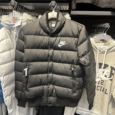 NIKE耐克男子运动休闲保暖短款夹克黑色外套排骨羽绒服IB4499-010