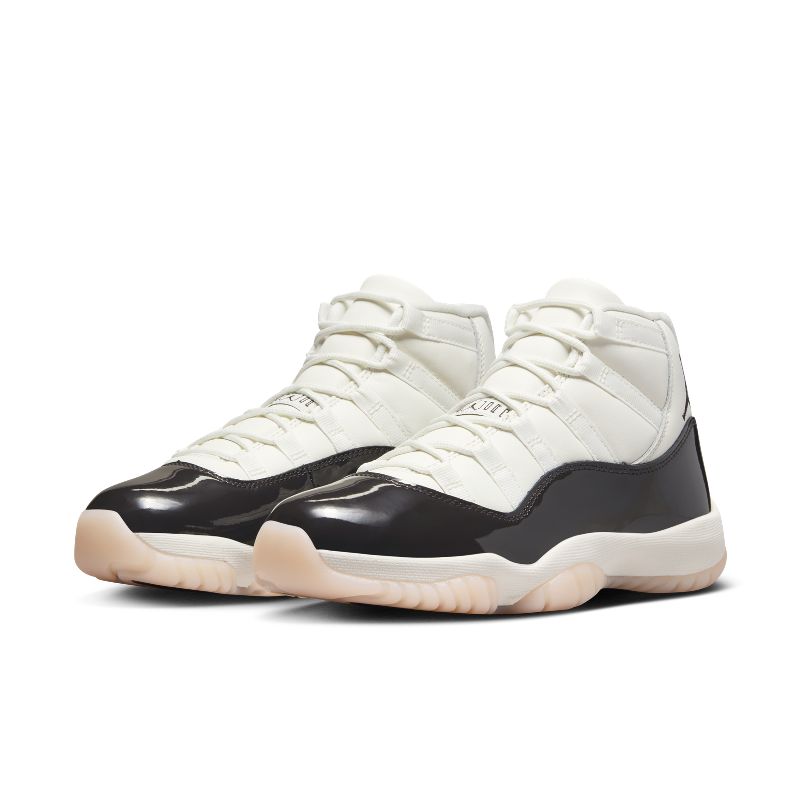 瑕疵/Air Jordan 11 AJ11 樱花康扣女款中帮复古篮球鞋AR0715-101