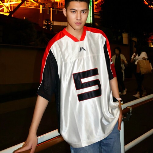 Adidas阿迪达斯男子爱德华兹运动宽松柔软透气短袖篮球衣 JD6151