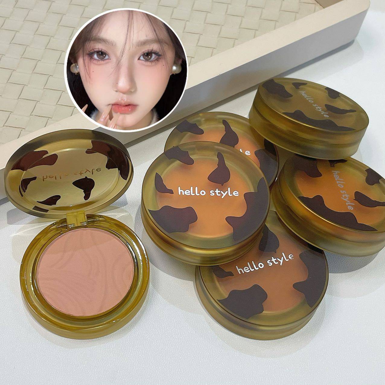 Hello Style琥珀修容腮红一体粉饼显色裸妆粉质细腻自然立体胭脂