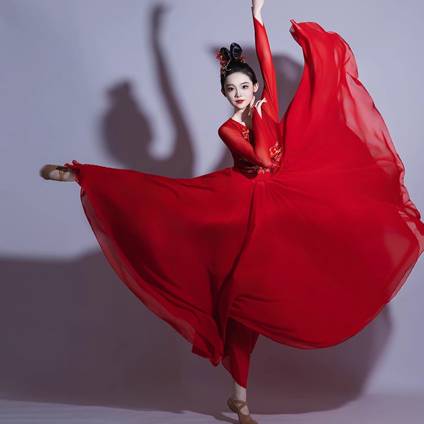 大裙摆万疆舞蹈裙灯火里的中国舞