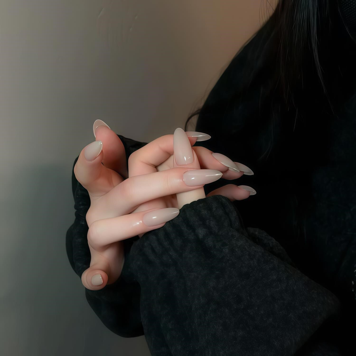欧美手工穿戴甲简约乳白色高级感中长款包邮小红书假指甲贴片显白