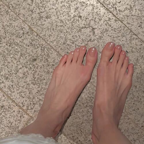 海莉裸色极光珍珠月光脚趾甲美甲穿戴甲防水脚甲片假脚指甲贴片手