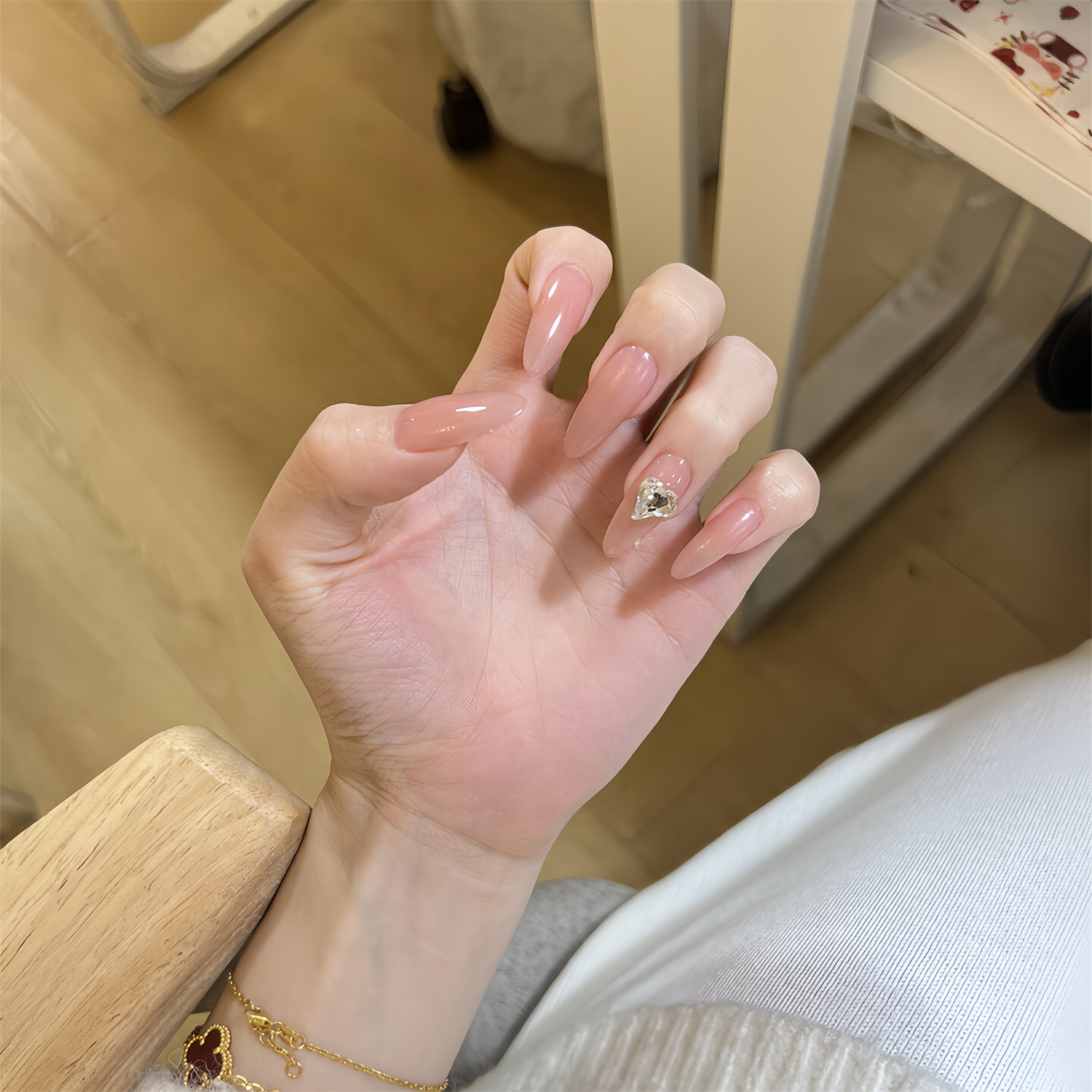 穿戴甲冰透裸色爱心钻美甲贴片手工制作成品假指甲光疗新娘穿戴式