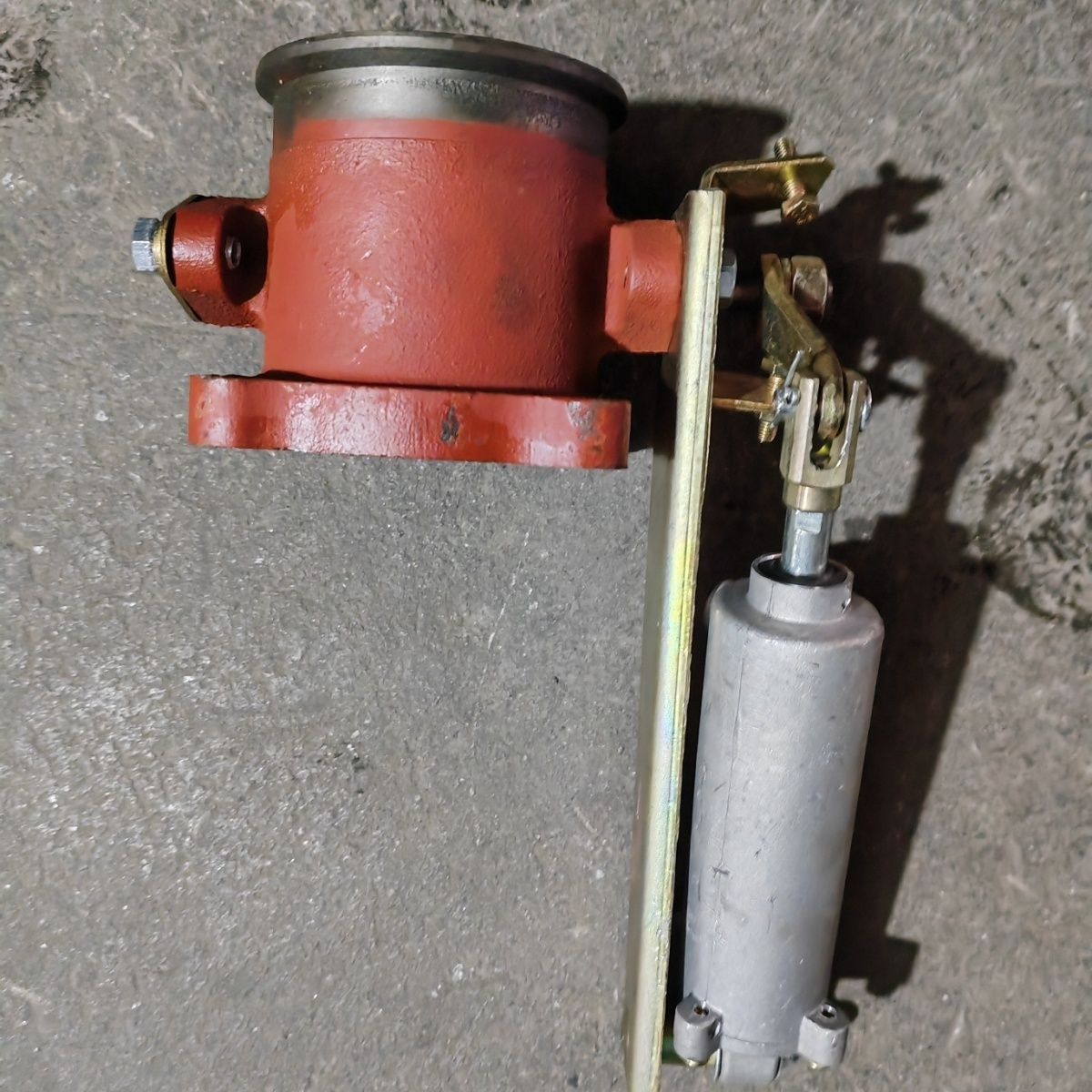 大运风驰玉柴排气制动阀