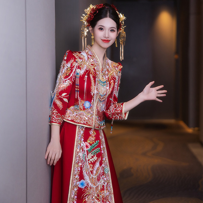V领秀禾服2025新款中式新娘结婚婚服敬酒服龙凤褂显瘦低领小个子
