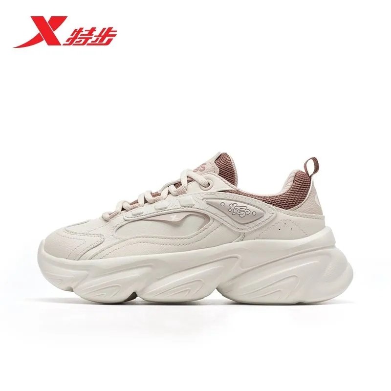 特步蛋卷鞋休闲鞋女士2025冬季复古皮面耐磨运动鞋975418320027