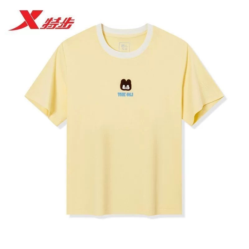 特步女宽松透气短袖运动T恤图片