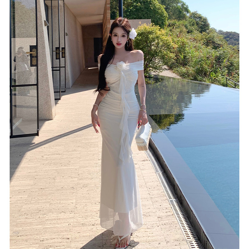 法式甜美气质网纱连衣裙女一字领收腰显瘦包臀长裙纯欲度假风辣妹