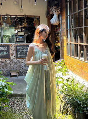 ZhangSutong吊带连衣裙女2024夏季新款长裙莱赛尔天丝V领度假裙子