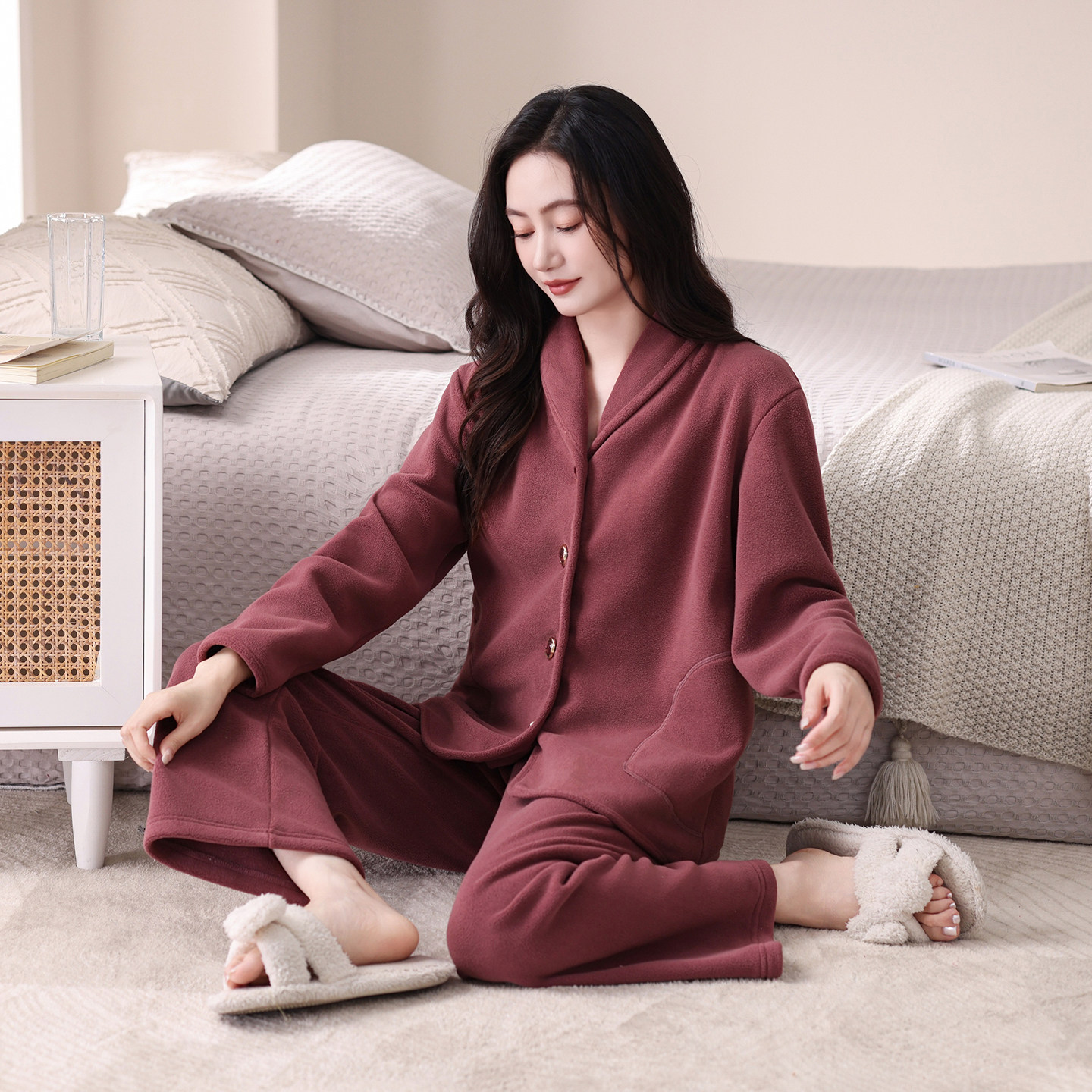 冬季加厚复合绒睡衣女加绒居家服保暖珊瑚绒套装奥粒绒可外穿春秋