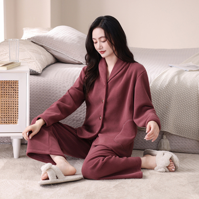 加厚保暖秋冬珊瑚绒女士睡衣套装