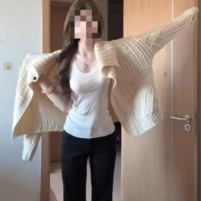 高级感气质翻领针织开衫女秋冬2025新款慵懒风加厚中长款毛衣外套