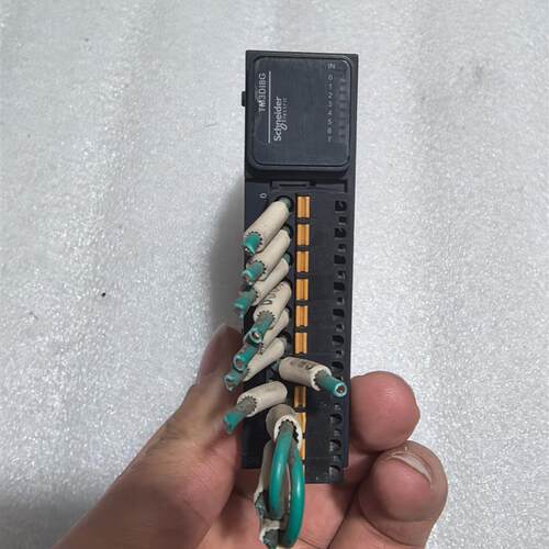 施耐德Modicon TM3DI8G扩展模块二手拆机实物