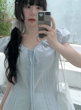 甜美少女  2026夏 泡泡袖褶皱短袖衬衫