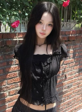 纯欲露脐短款方领木耳边短袖衬衫女