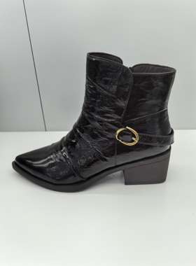 轩美诗//2025年新款女鞋厚底休闲百搭短靴后拉链装饰高跟靴20165