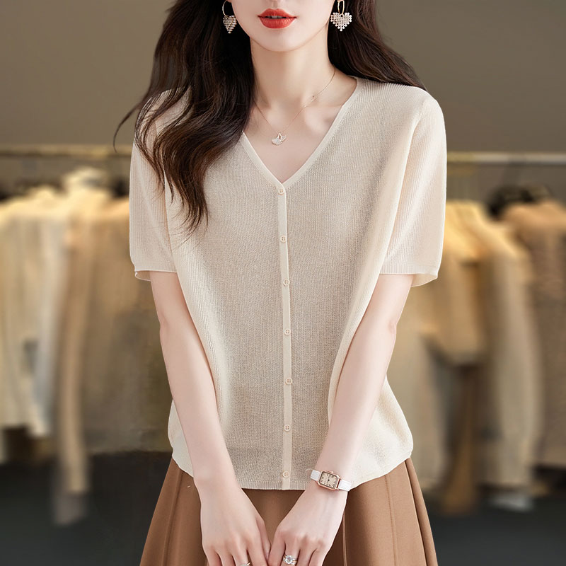 短袖t恤女2025新款特大码女装夏季V领宽松透气薄款冰丝针织衫上衣