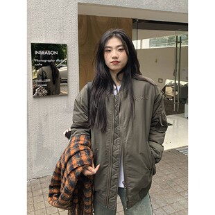 美式简约飞行服外套女秋冬复古bf中性风情侣军绿棒球加棉夹克