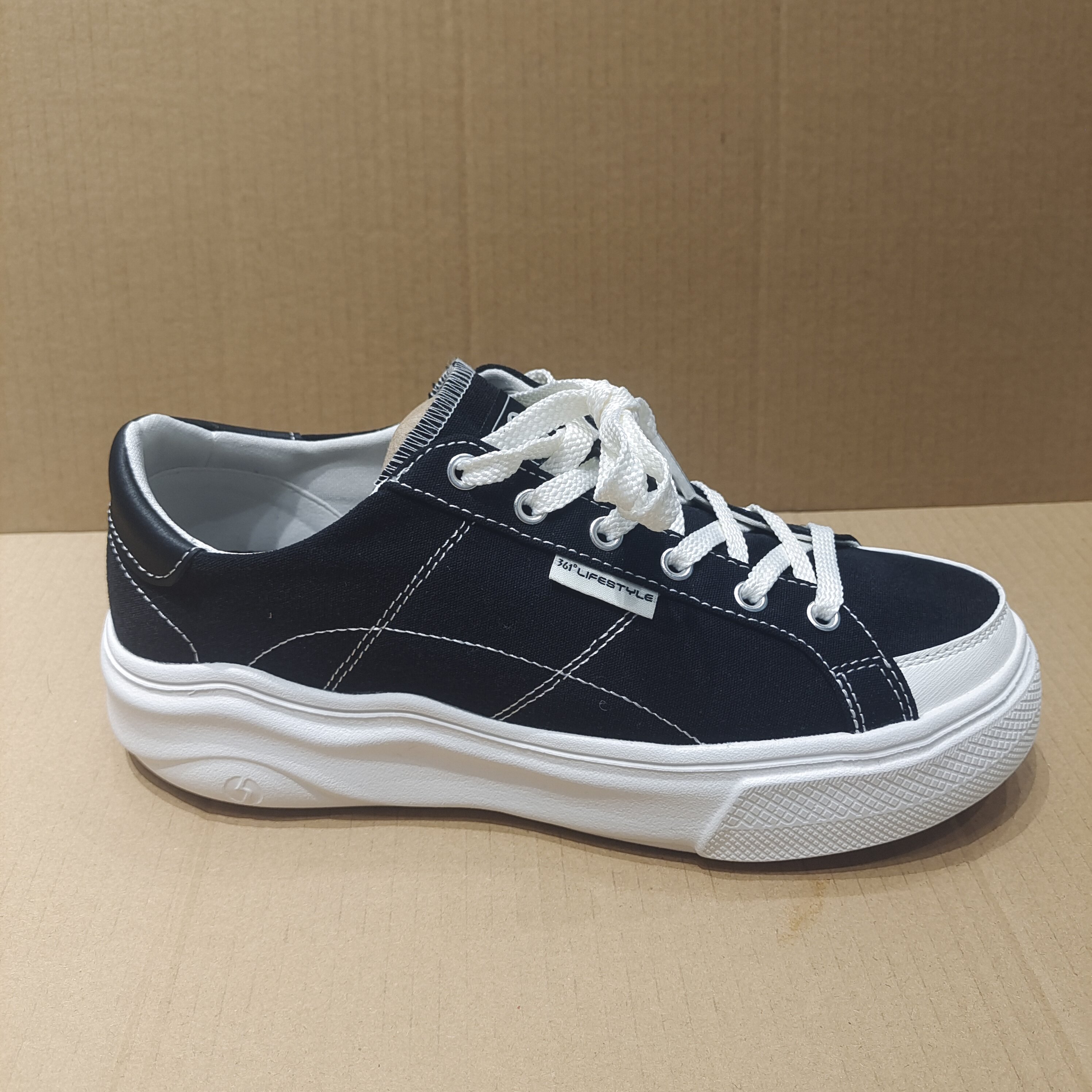 361度女式板鞋轻便运动鞋新品23夏低帮学生休闲小白鞋6626