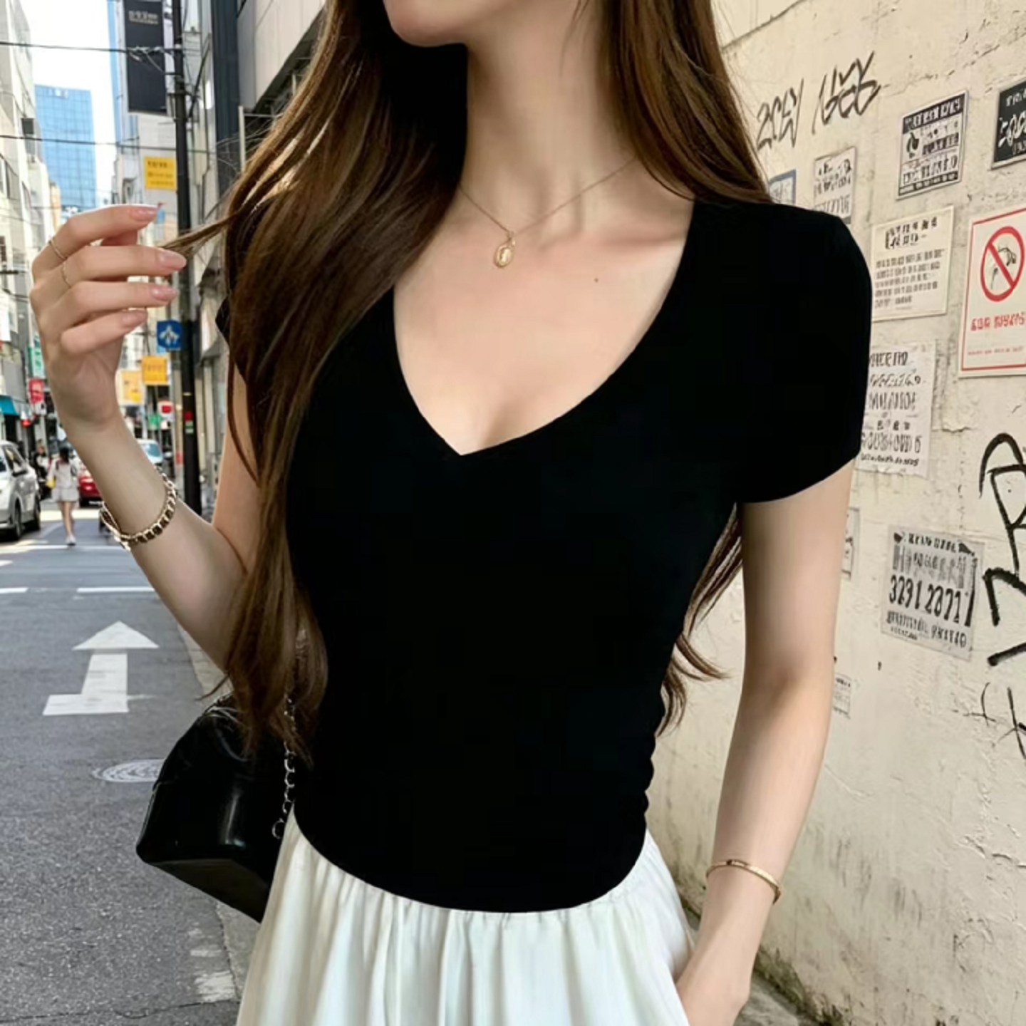 小心机V领修身短袖T恤女2026夏季新款辣妹纯欲正肩打底衫女装上衣