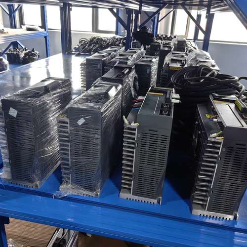 适用伺服驱动器DS3E-21P5-PFA，，功能完好议价