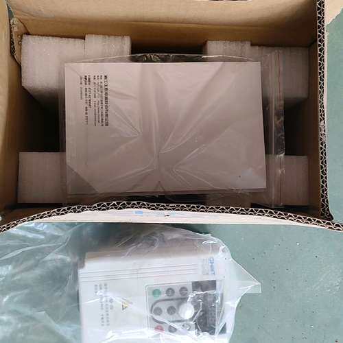 适用变频器1.5KW，NVF2G-1.5/TS4，议价