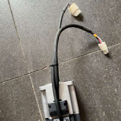 适用伺服马达MHMF022L1U2M，，功能正常。需要的议价