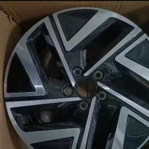 适用轮毂，17寸、18寸，原厂，单个。不是拆车件议价