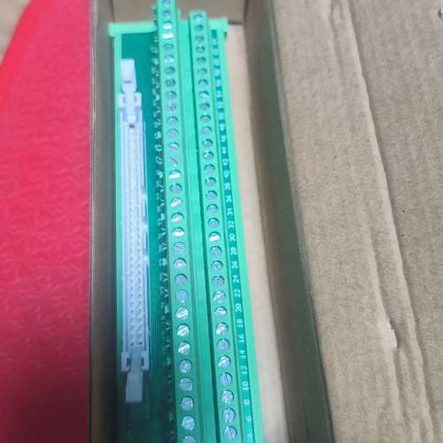 适用端子台排SM-TB64- G4，未使用，带包装，摄，议价