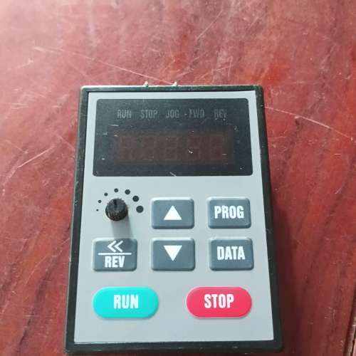 适用德弗变频器显示板面板MB101W，功能完好，成色如图所示议价