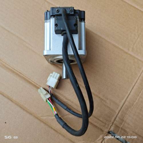 适用A6伺服电机 MHMF022L1U2M  200w议价