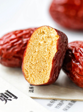 LaForesta 新疆若羌灰枣 挂树吊干 枣味浓郁 约3斤