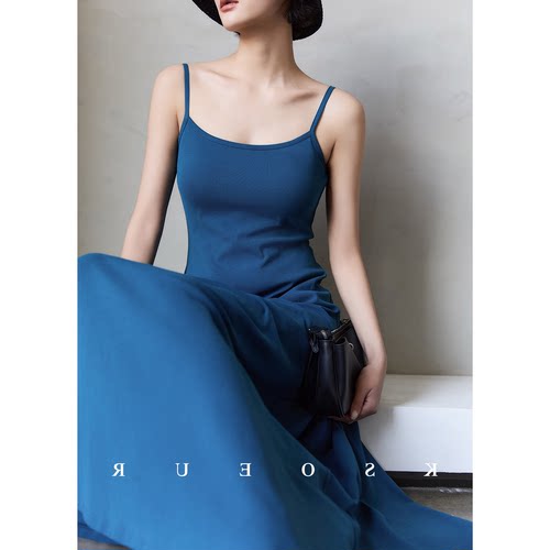 简约优雅风蓝色吊带连衣裙女夏纯色日常风无袖A字长裙出片神器