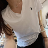 精致刺绣v领短袖 清仓很有质感 一件tee t恤女显瘦百搭休闲上衣