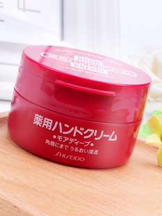 现货日本原装 嫩肤防干裂脱皮 红罐尿素护手霜四季 通用滋润补水保湿