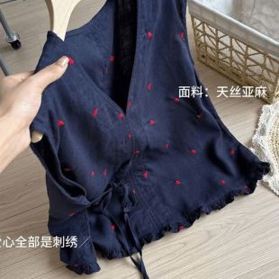 CHAO级推荐 设计感系带上衣 藏青色V领爱心刺绣苎麻衬衫 2025夏季