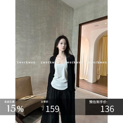 5werkn纸片人黑色V领上