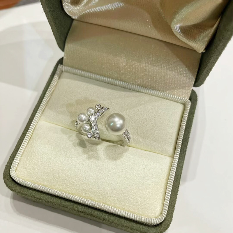 约瑟芬珍珠皇冠戒指女款V型镶钻开口指环小众高级感食指戒可调节