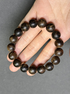 金三角黑奇楠沉香手串沉水级1.2cm全黑油19.2克6号