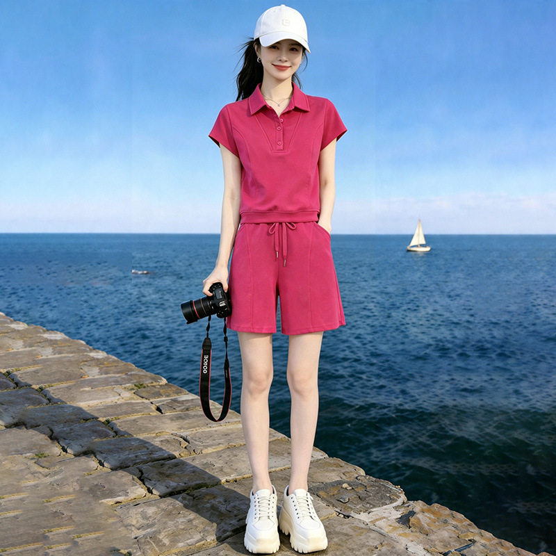 高级感流行时尚运动风套装夏季圆领宽松纯色减龄上衣两件套女装