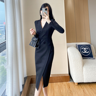 春季2025新款女装高级感收腰显瘦开叉包臀裙子轻奢小众黑色连衣裙