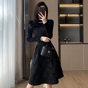 春装女2026年新款法式气质轻熟风收腰显瘦高端时尚洋气拼接连衣裙