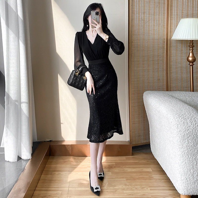 黑色连衣裙2026春季新款女装高级感气质女神范显瘦收腰赫本风裙子