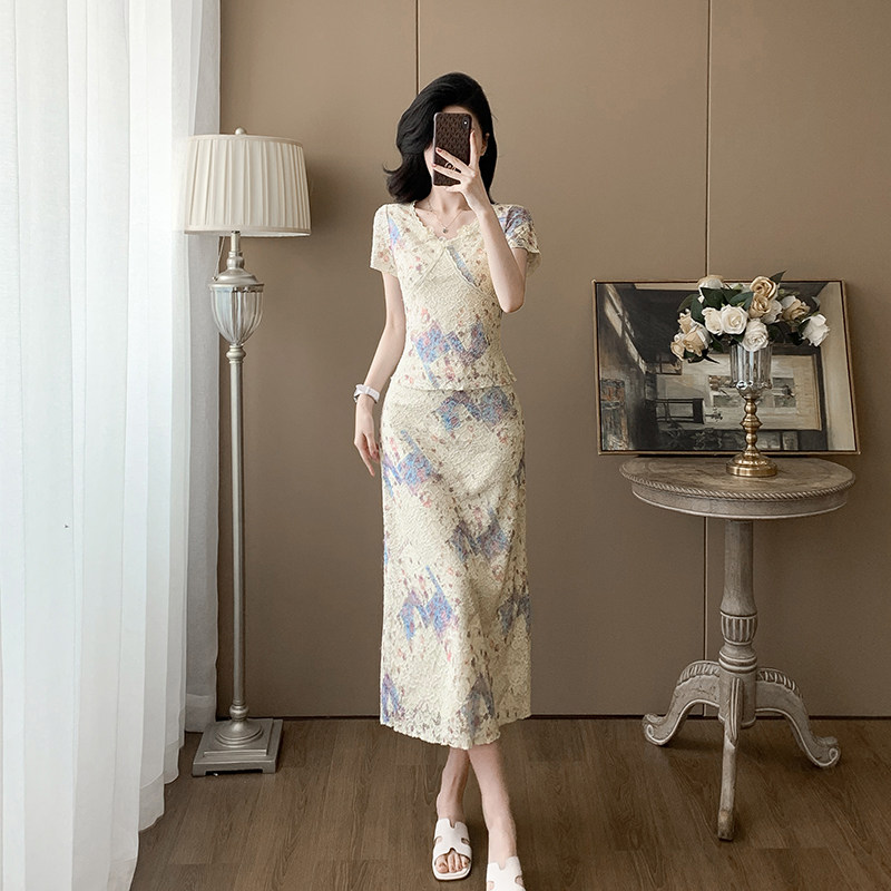 高级感时尚套装女2025夏季新款洋气减龄半身裙两件套裙小香风蕾丝