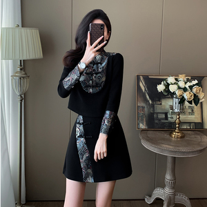 新中式国风刺绣长袖套装裙女秋装小个子穿搭高级感长袖短裙两件套